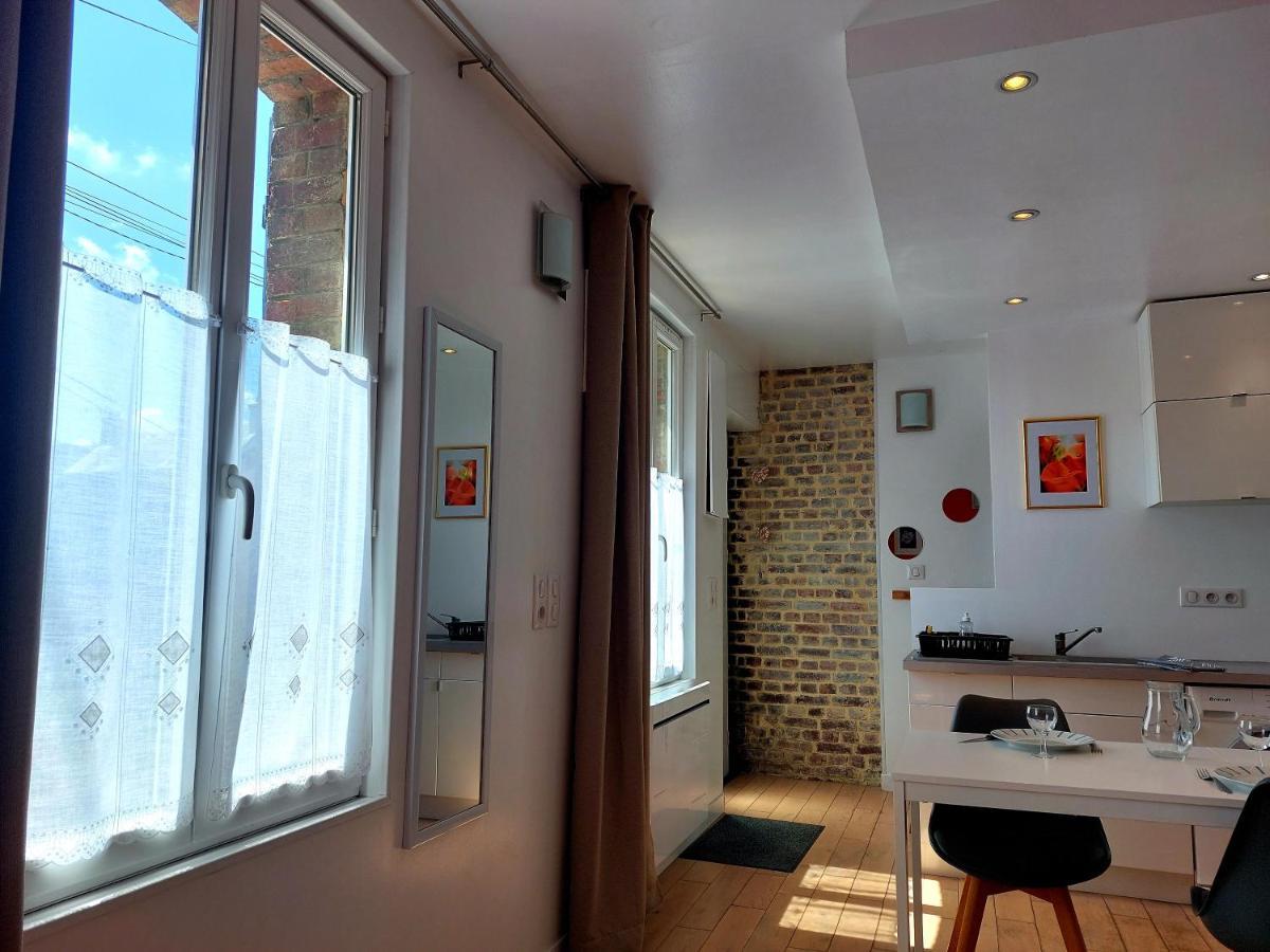 Les Belles Terrasses Dieppe ,3 Appartements , Le Vegetal De 1 A 8 Personnes , Le Tropical De 1 A 6 Personnes , Le Floral Avec Terrasse De 1 A 3 Personnes , Quartier Calme Au Stationnement Gratuit A Cote De L'Avenue Verte Εξωτερικό φωτογραφία